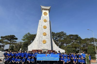 Đoàn viên – Thanh niên ra quân “Ngày chủ nhật xanh”